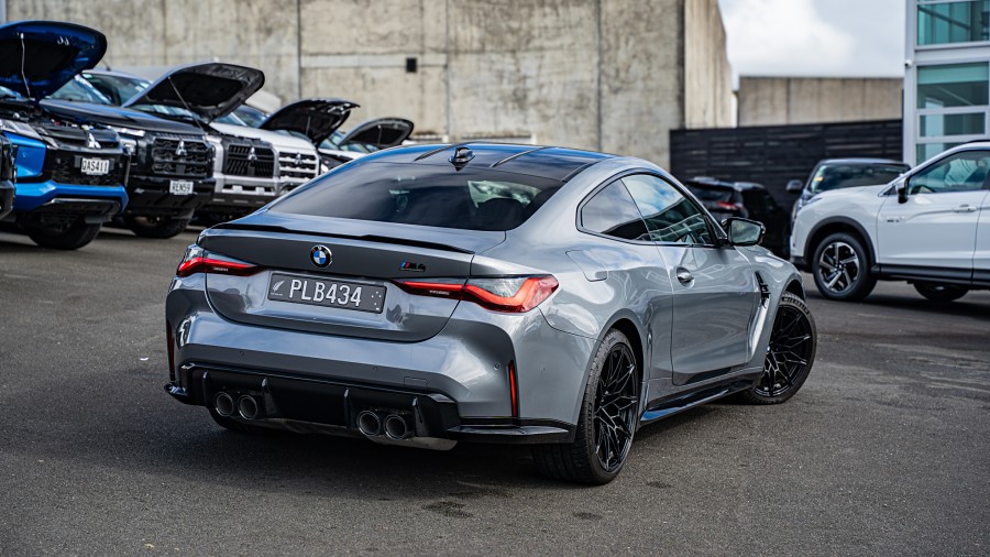 2022 BMW M4 2