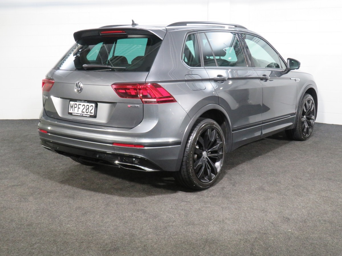 Volkswagen Tiguan TSI R-LINE 4MOTION