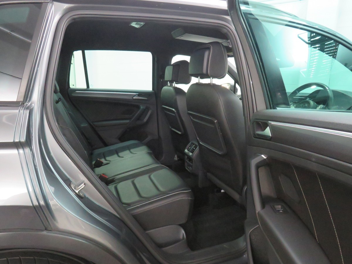 Volkswagen Tiguan TSI R-LINE 4MOTION