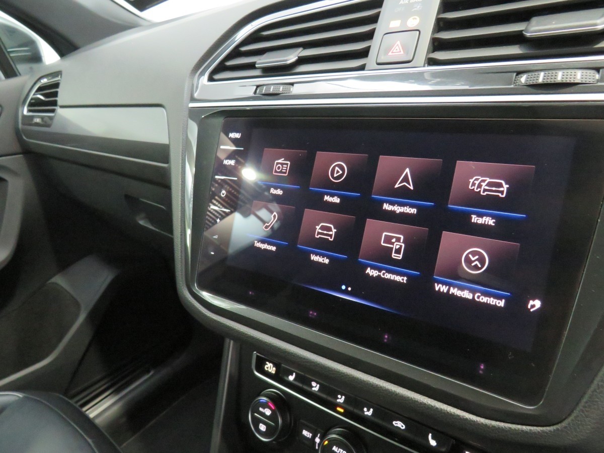 Volkswagen Tiguan TSI R-LINE 4MOTION