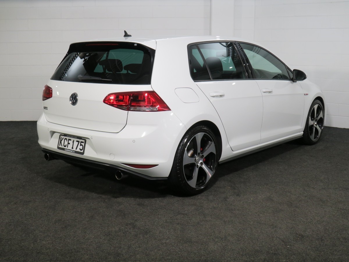 Volkswagen Golf GTI 162KW