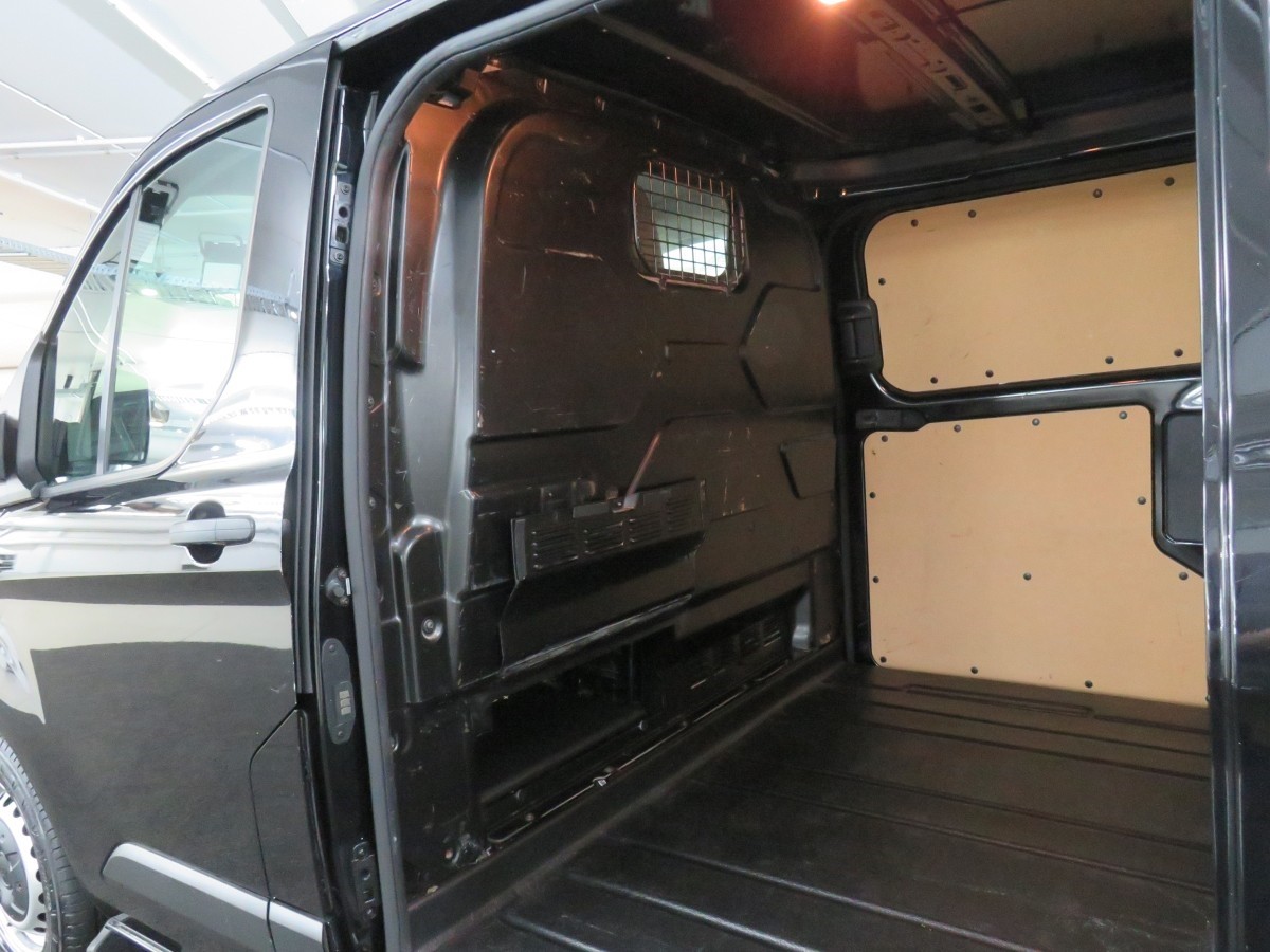 Ford Transit CUSTOM SWB