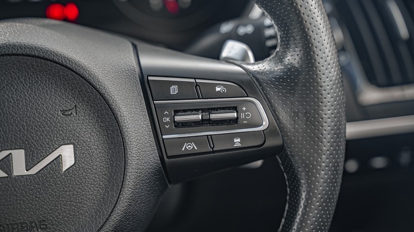 2021 Kia Stinger 14