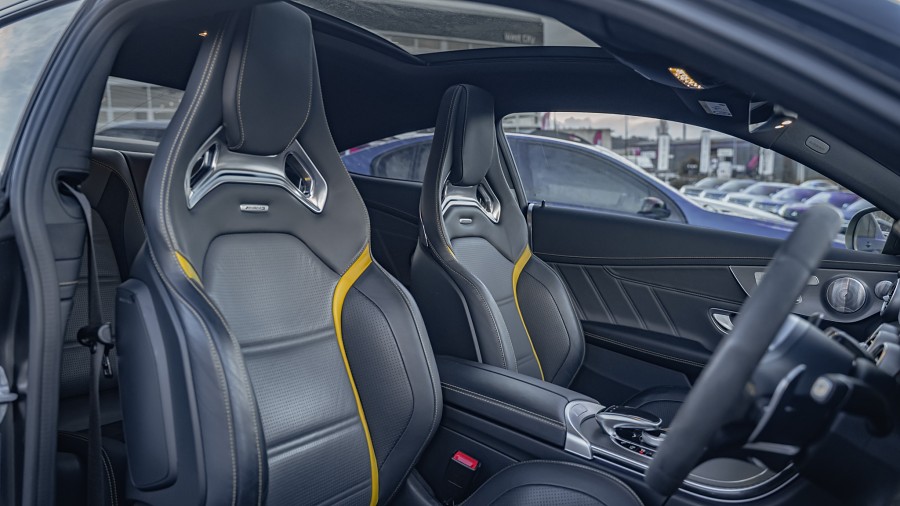 2023 Mercedes-Benz C 63 S 8