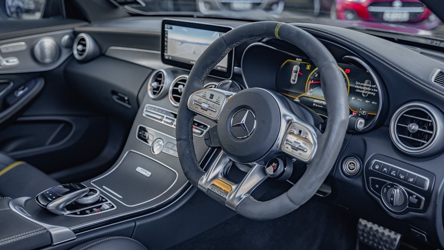 2023 Mercedes-Benz C 63 S 9
