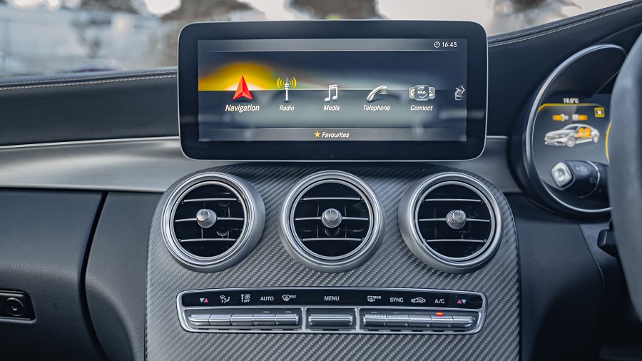 2023 Mercedes-Benz C 63 S 15