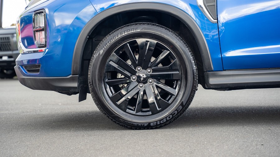 2024 Mitsubishi ASX 6