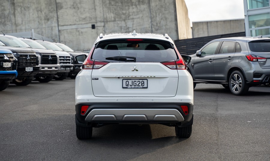 2024 Mitsubishi Eclipse Cross 4
