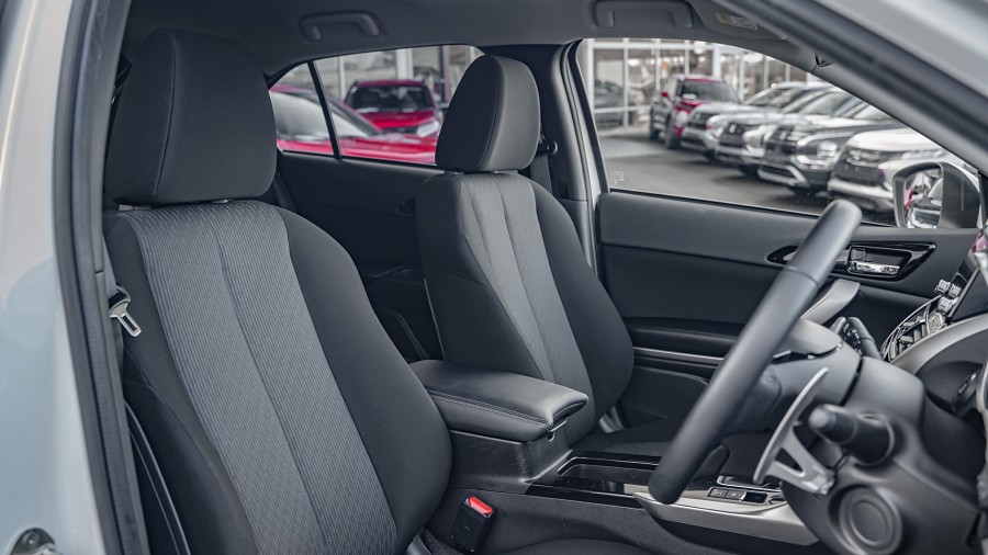 2024 Mitsubishi Eclipse Cross 8