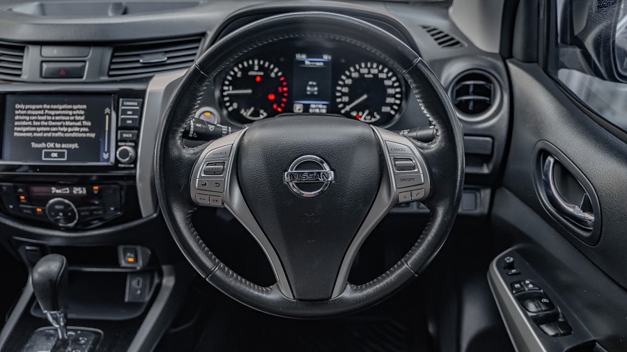 2019 Nissan Navara 11