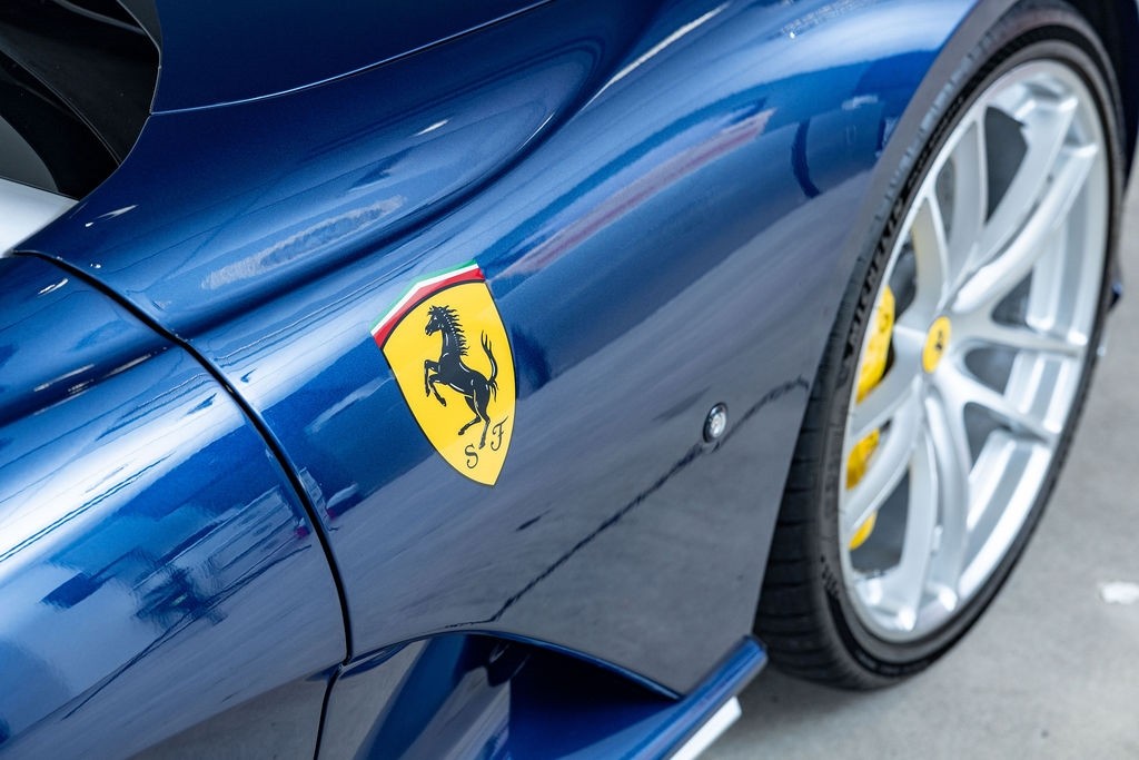 Ferrari 812 GTS
