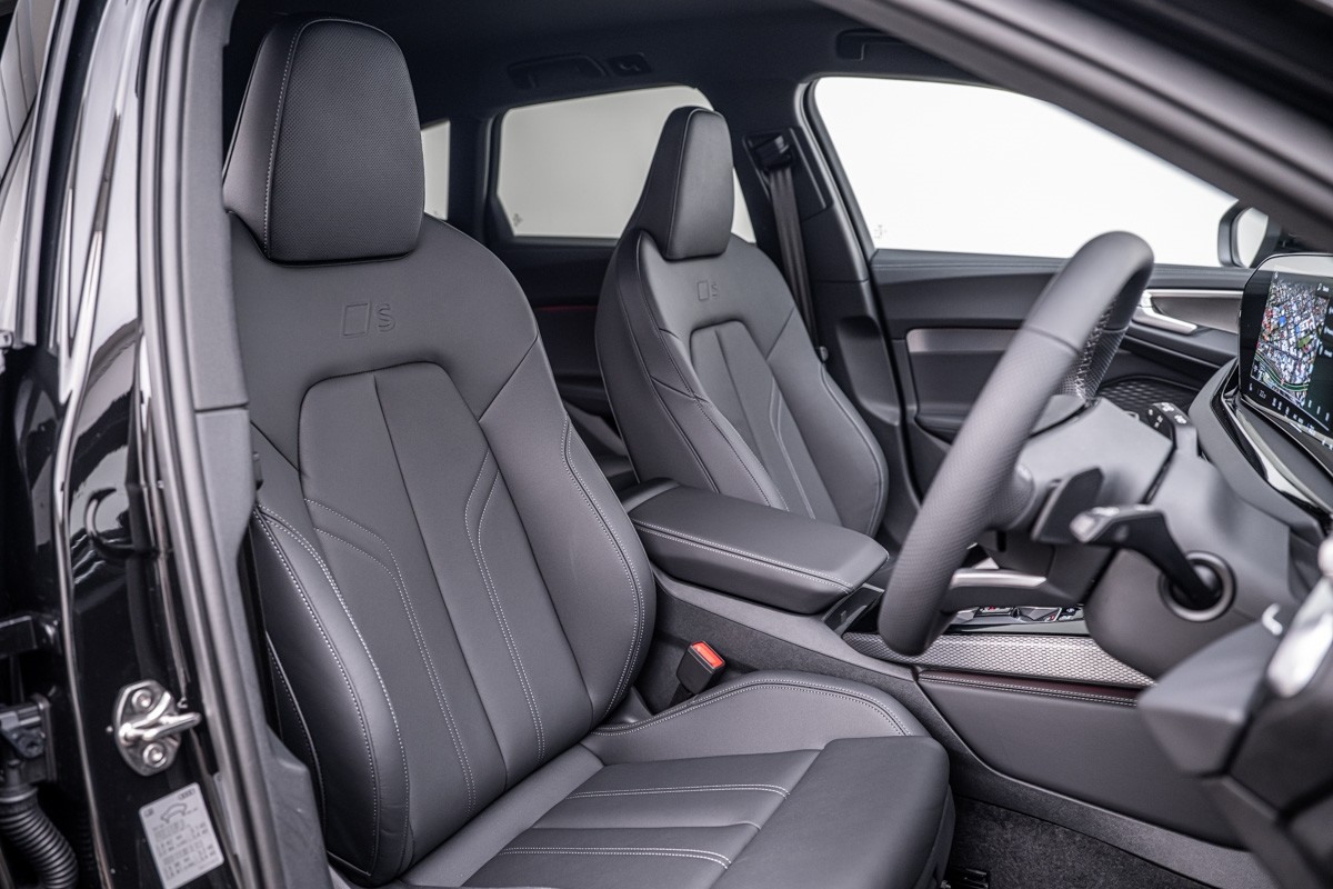 Audi A5 e-Hybrid Avant S line
