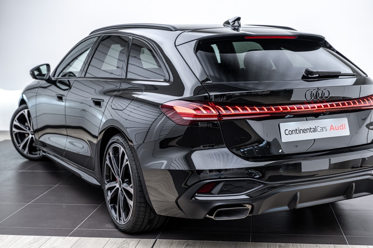 Audi A5 e-Hybrid Avant S line