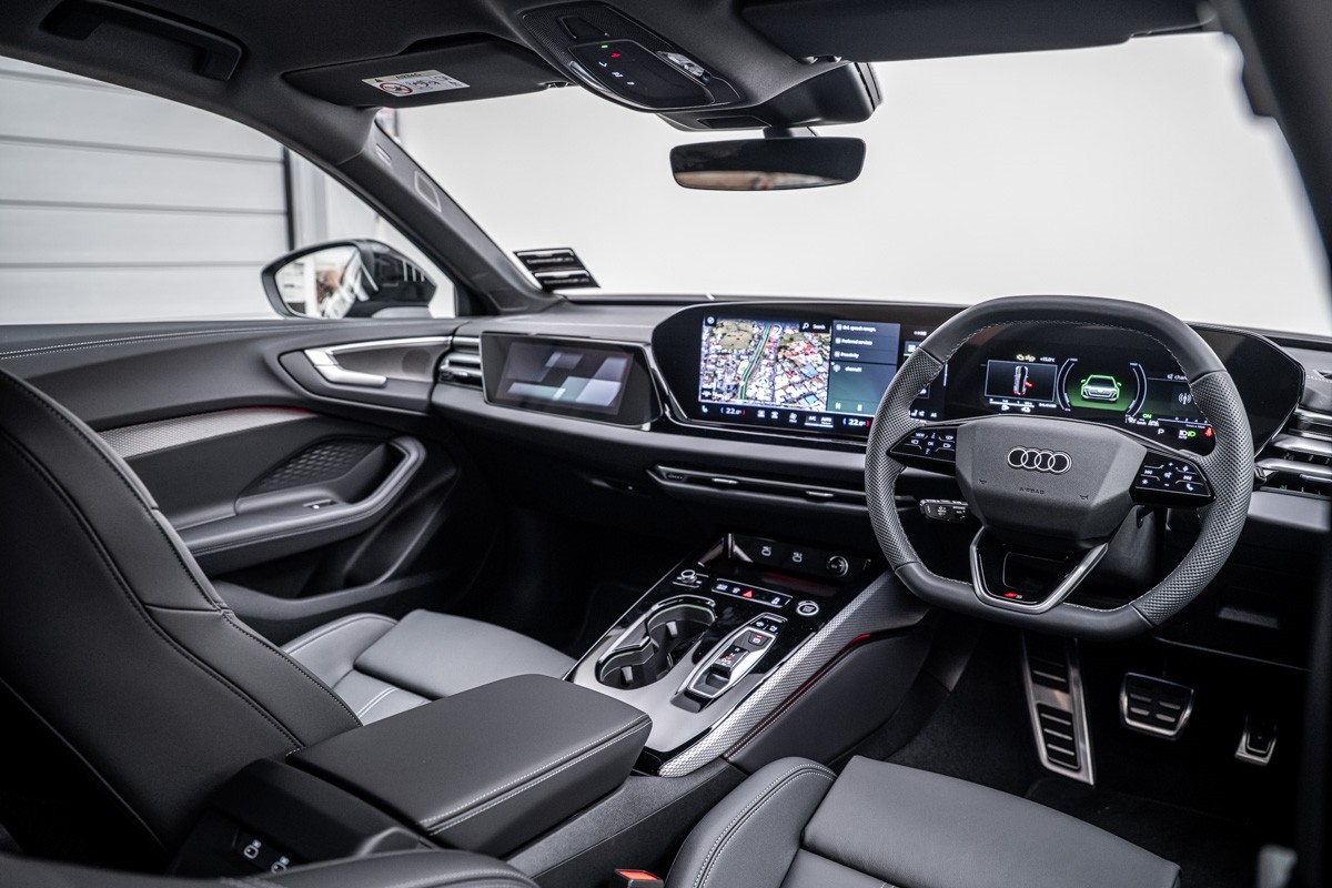 Audi A5 e-Hybrid Avant S line