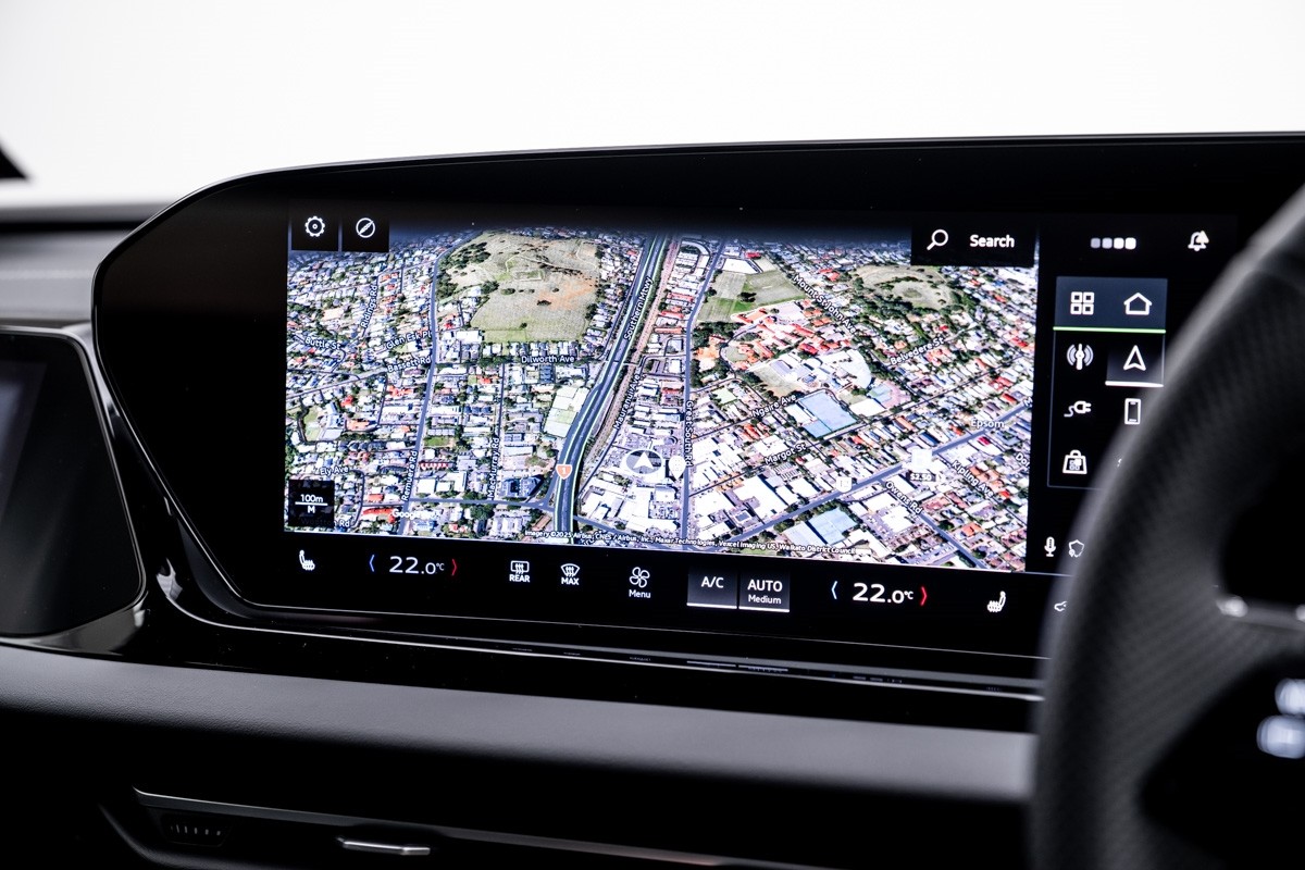 Audi A5 e-Hybrid Avant S line