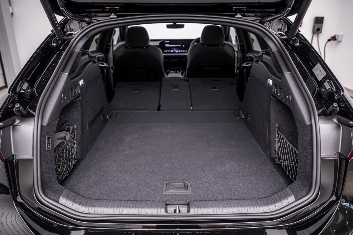 Audi S6 e-tron