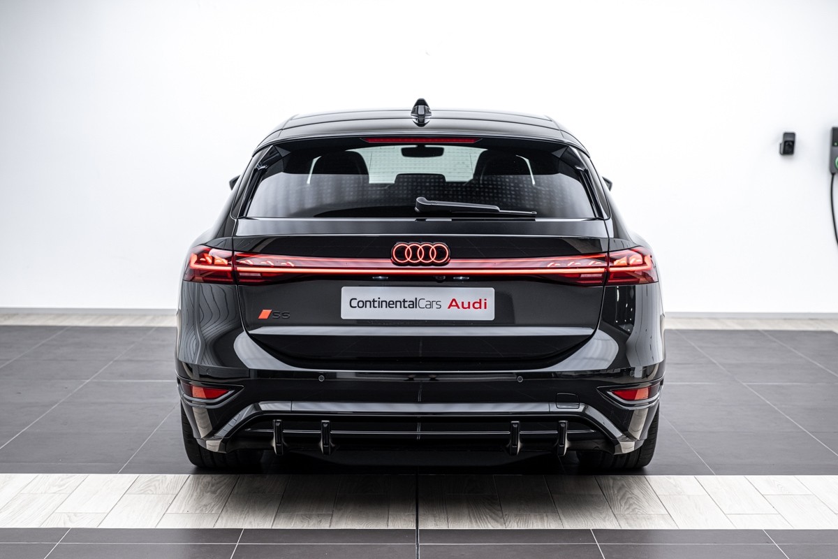 Audi S6 e-tron