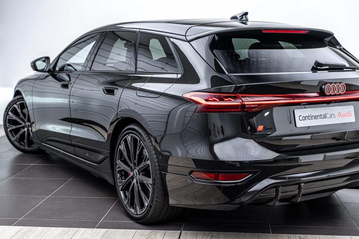 Audi S6 e-tron