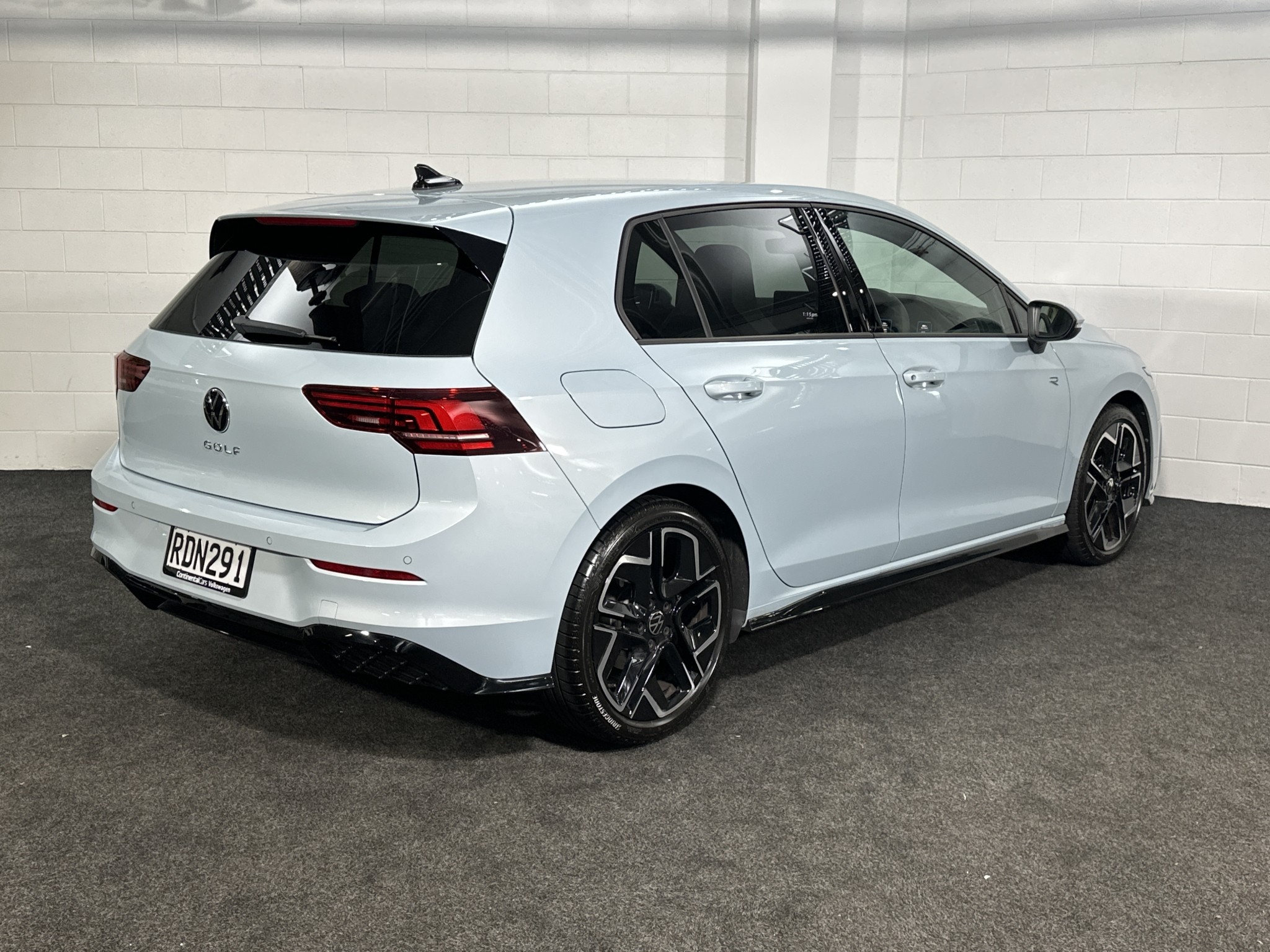 Volkswagen Golf 8.5 R-LINE