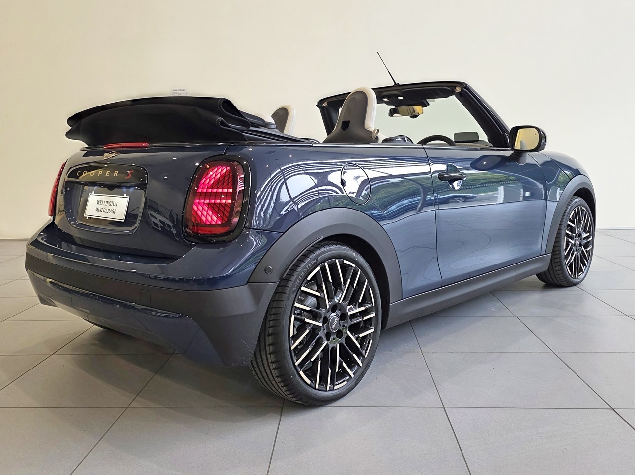 MINI Cooper S Convertible Favoured