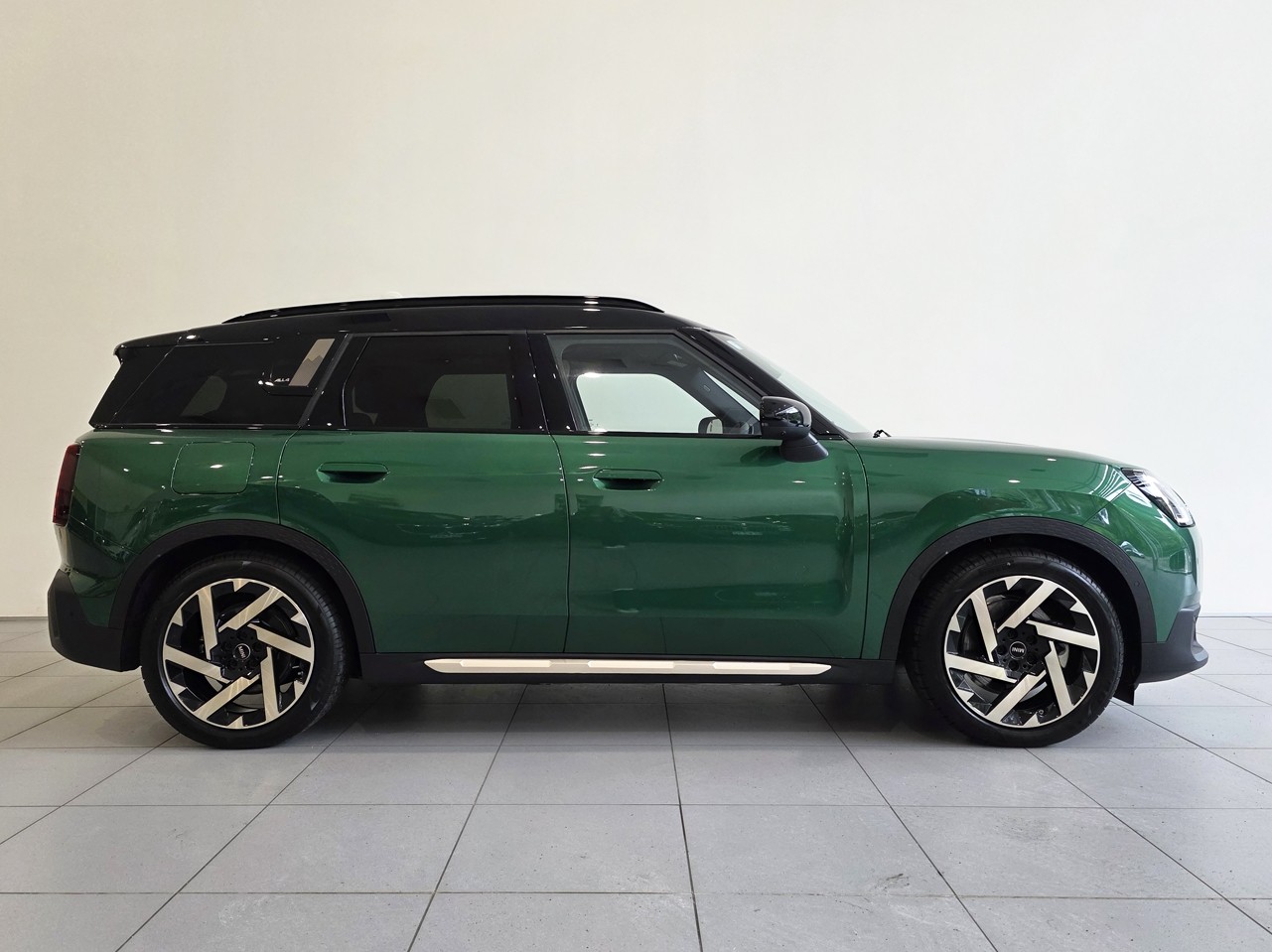 MINI Countryman SE ALL4 Favoured Spec