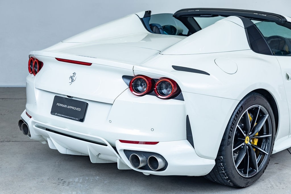 Ferrari 812 GTS