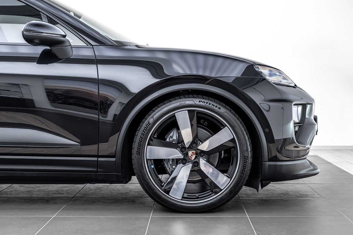 Porsche Macan Electric