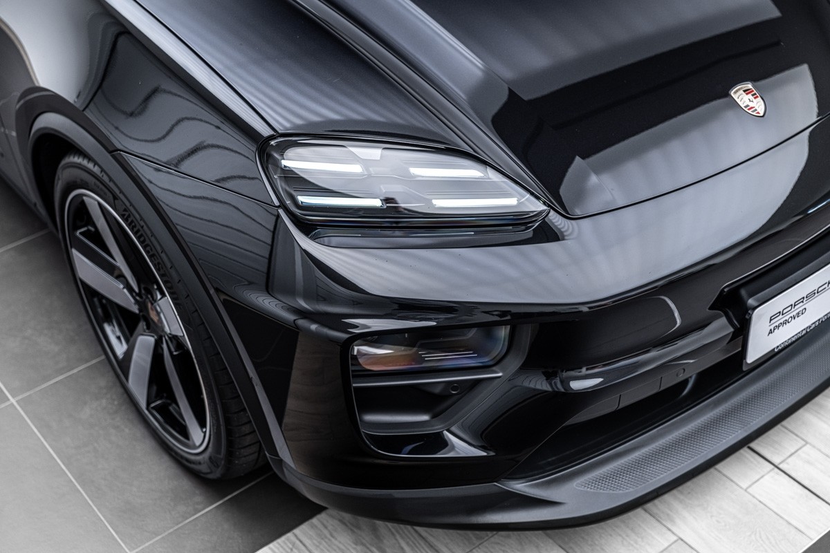 Porsche Macan Electric