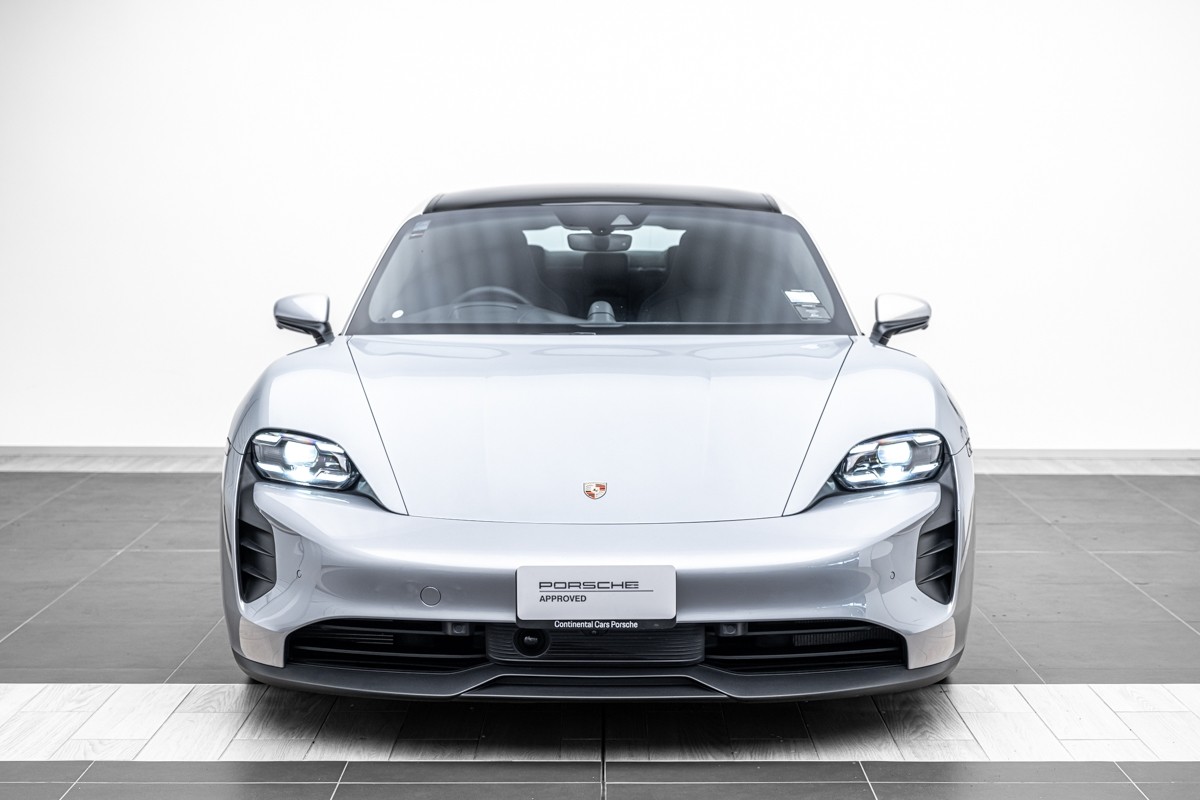 Porsche Taycan GTS (J1)