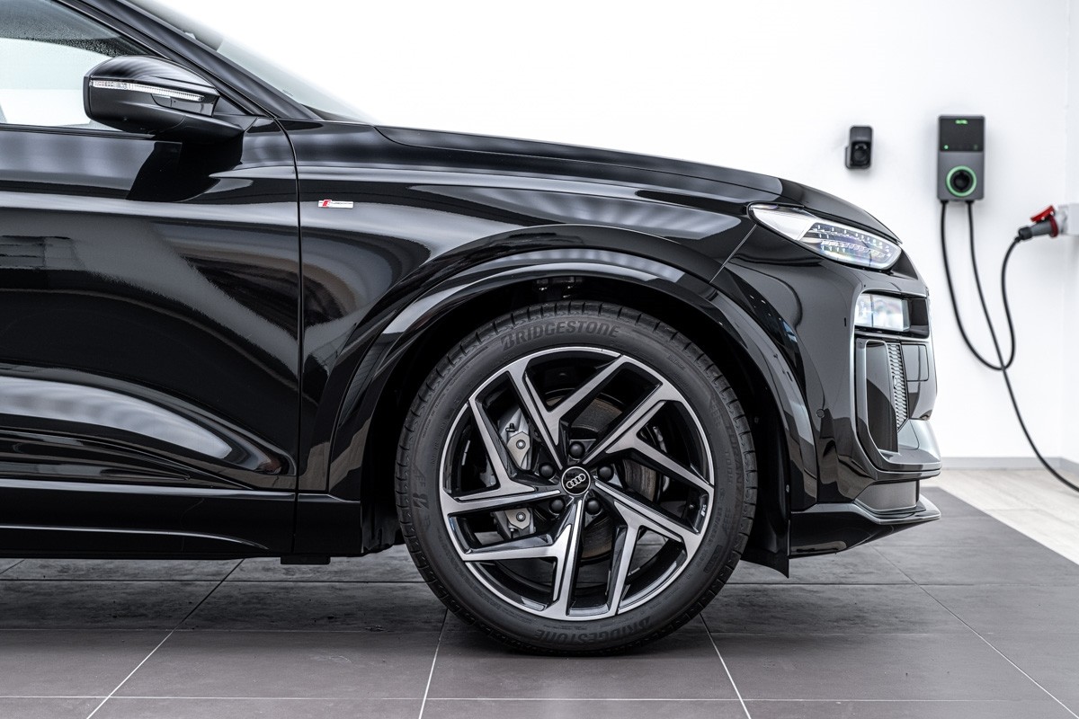 Audi Q6 SUV E-TRON QUATTRO 285KW