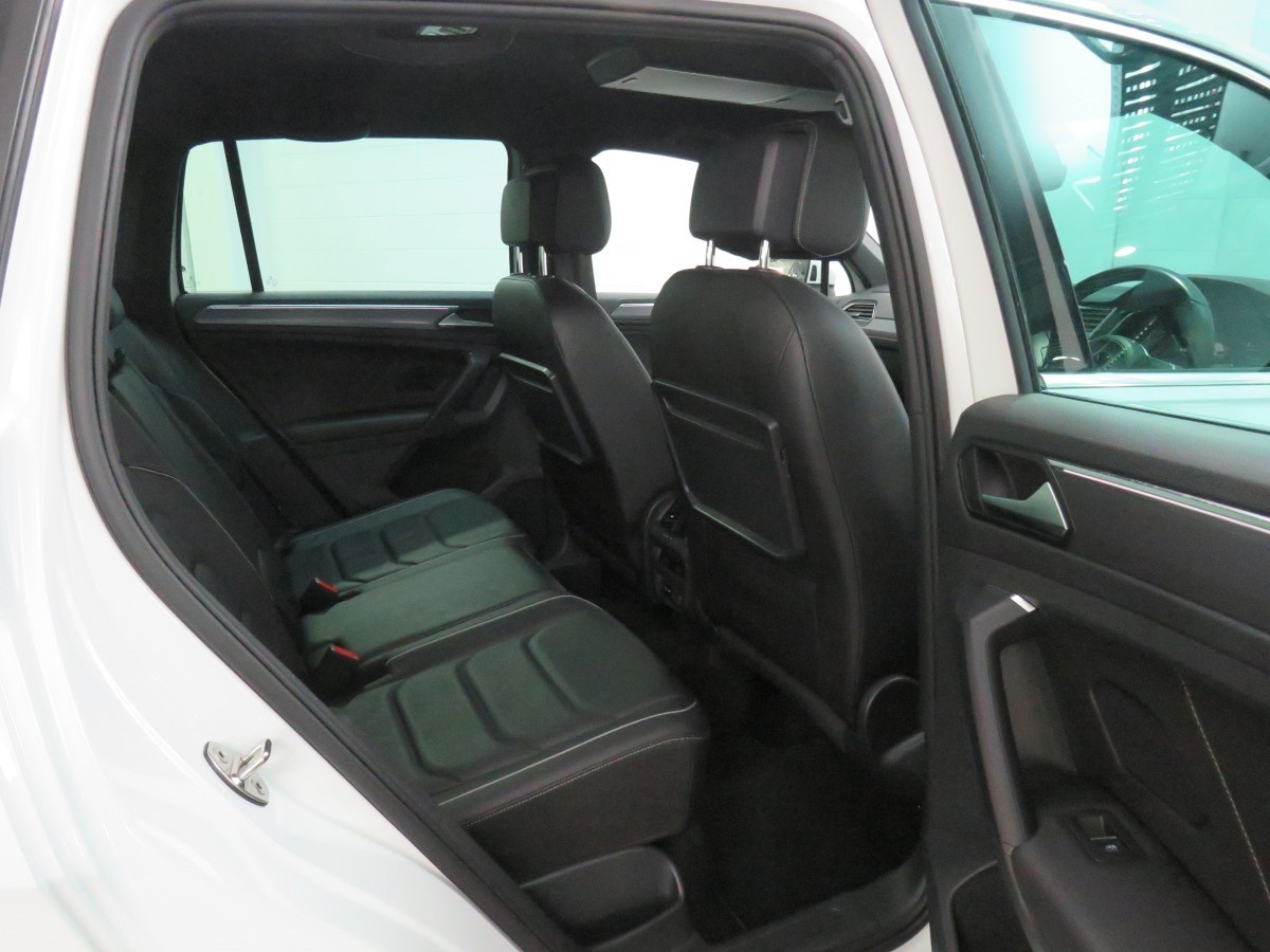 Volkswagen Tiguan TSI R-LINE 4MOTION