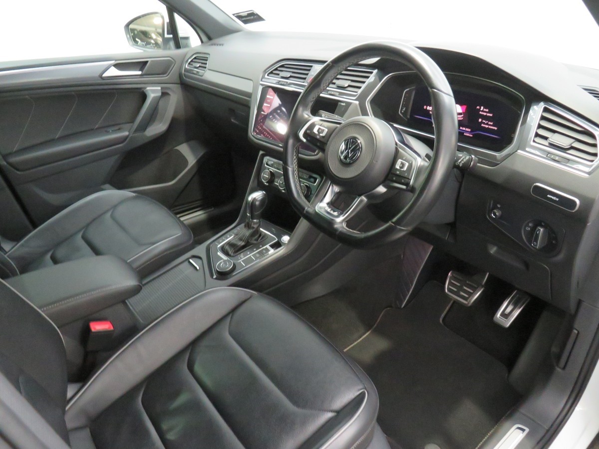 Volkswagen Tiguan TSI R-LINE 4MOTION