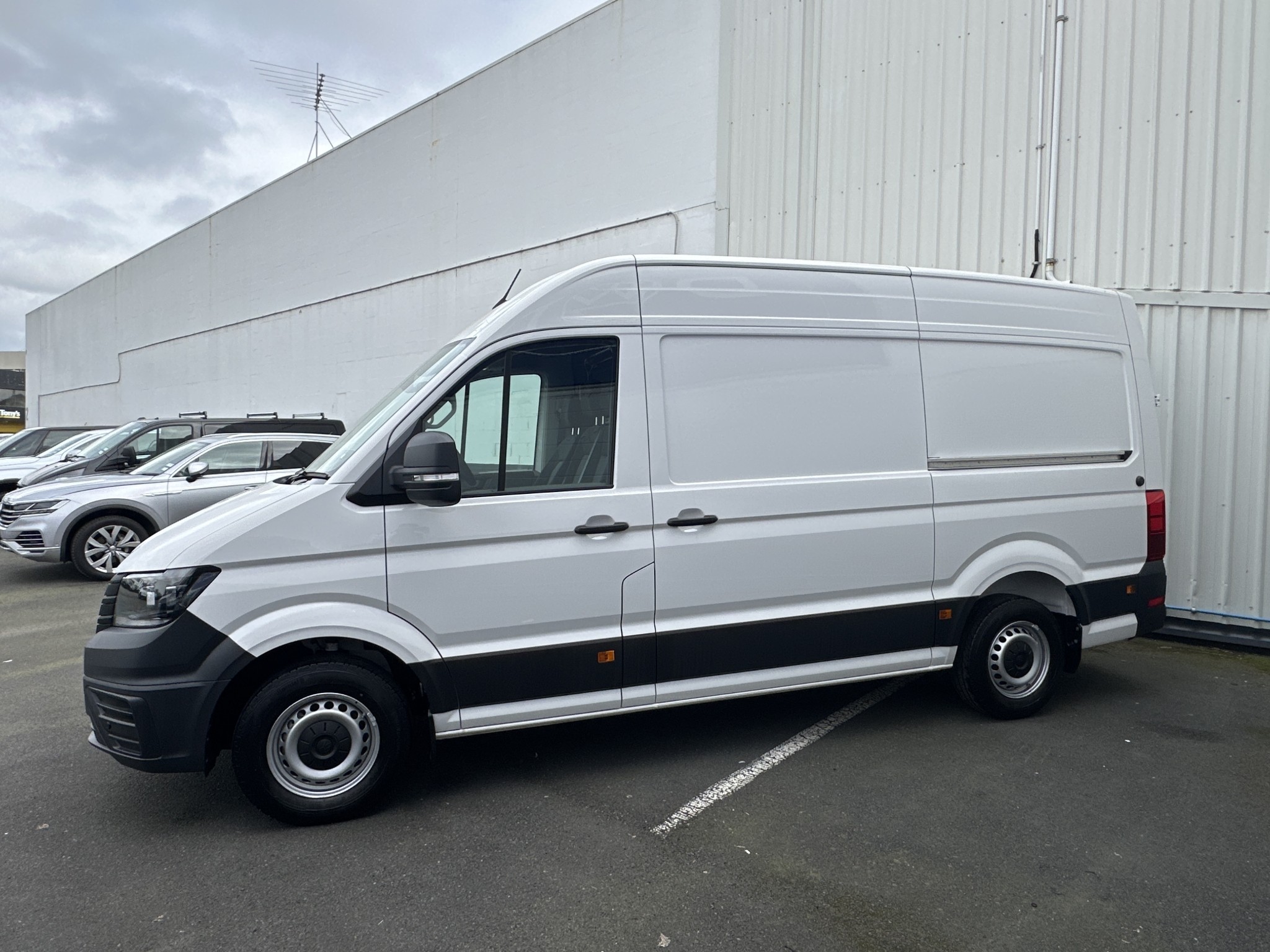 Volkswagen Crafter 35 103KW MWB 8 SPD AUTO