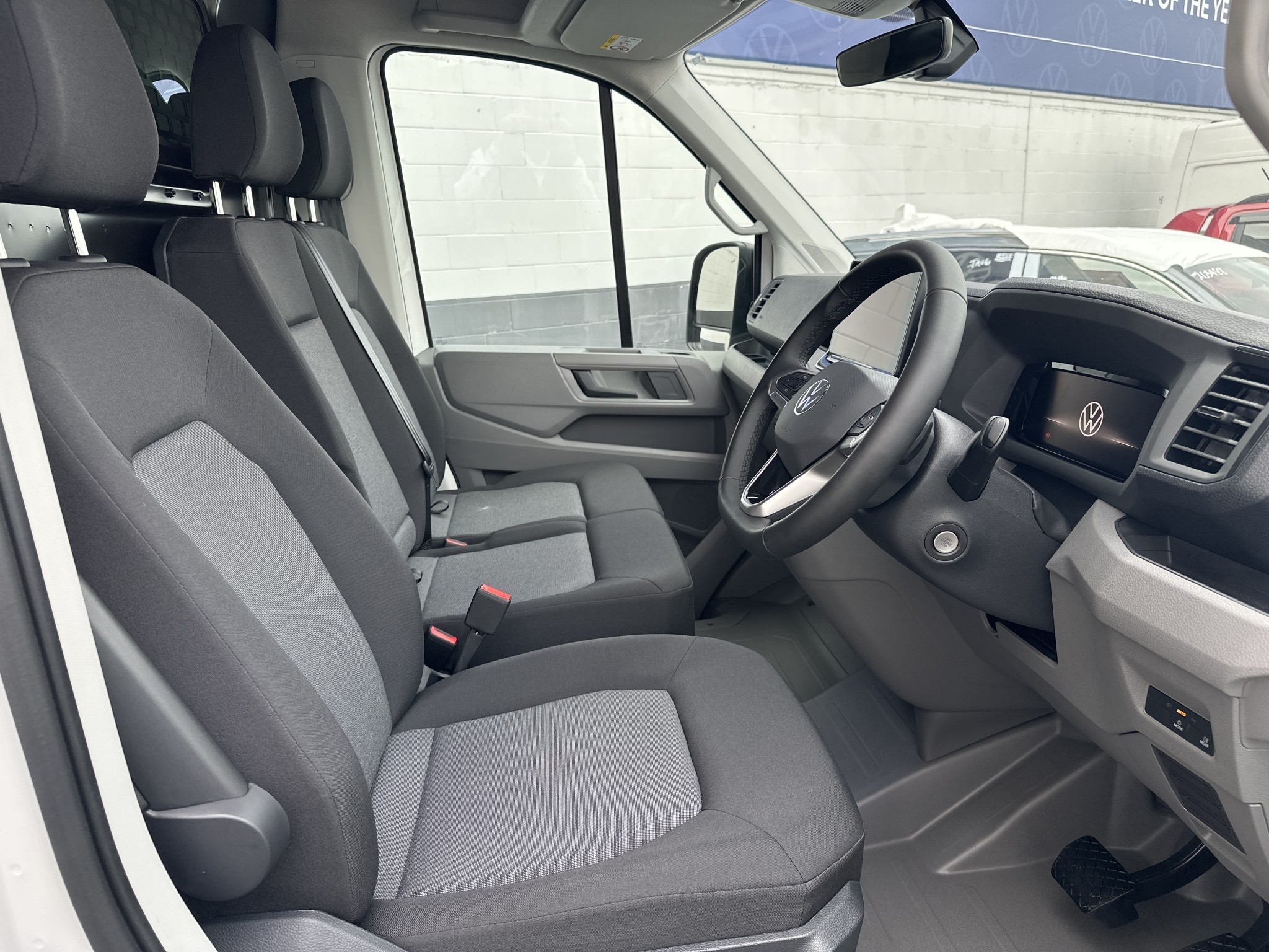 Volkswagen Crafter 35 103KW MWB 8 SPD AUTO