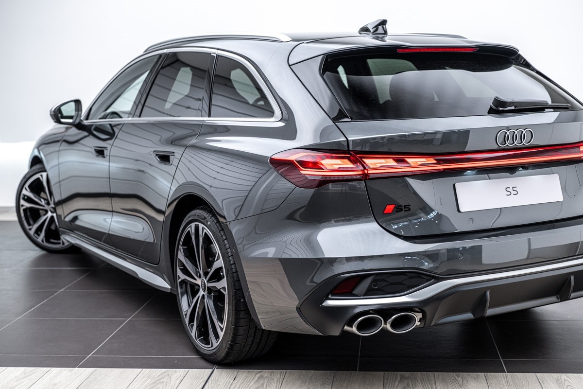 Audi S5 AVANT TFSI
