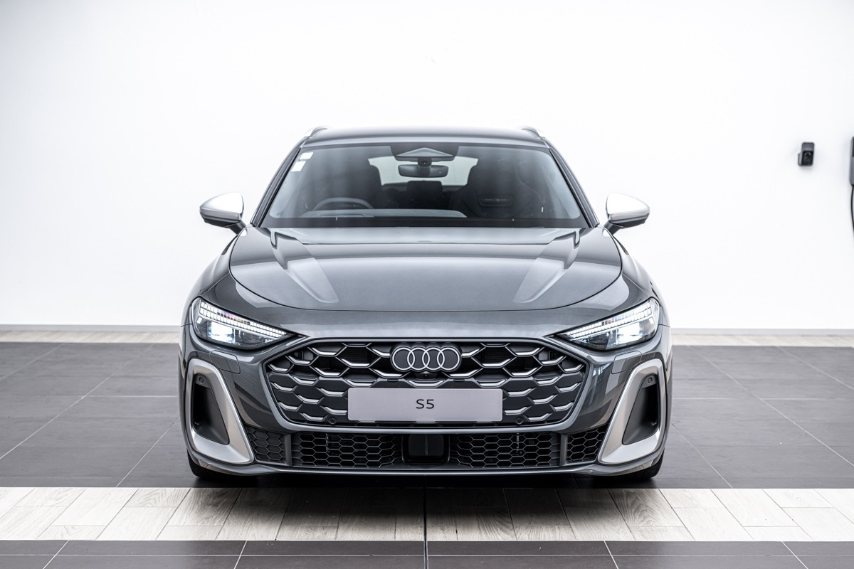 Audi S5 AVANT TFSI
