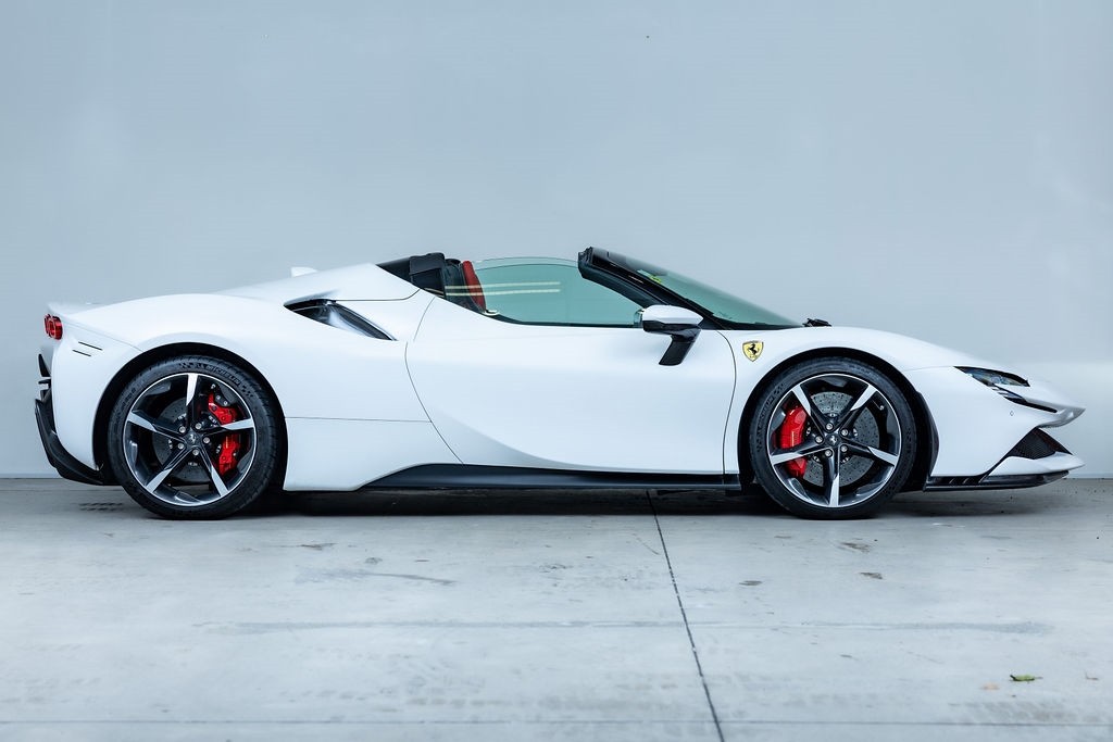 Ferrari SF90 Spider