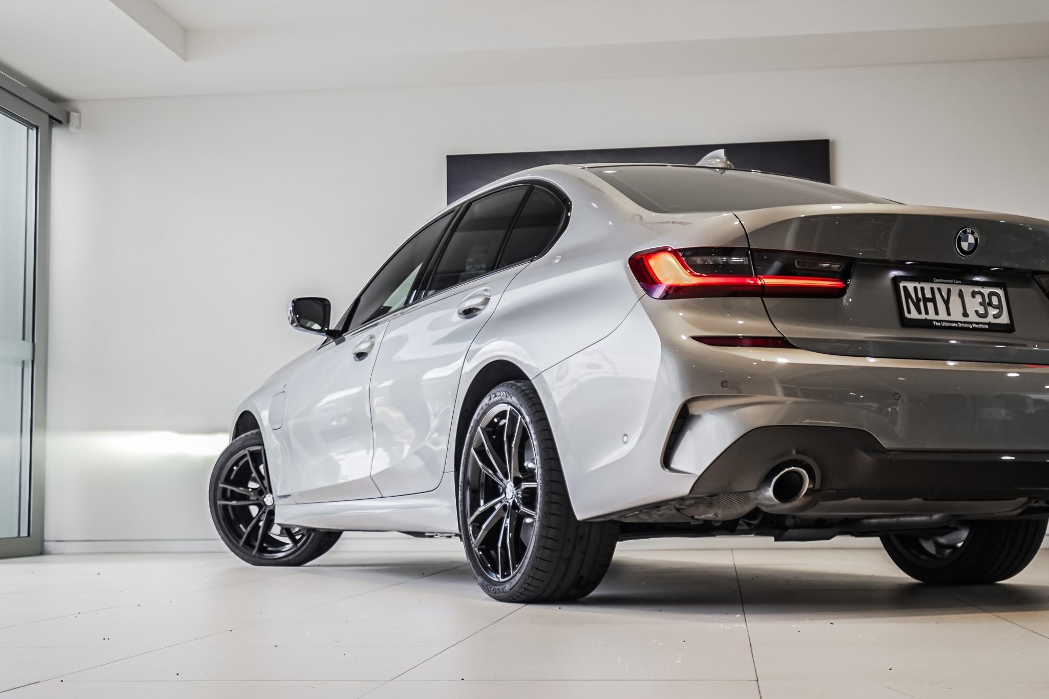 BMW 330e Sedan M-Sport