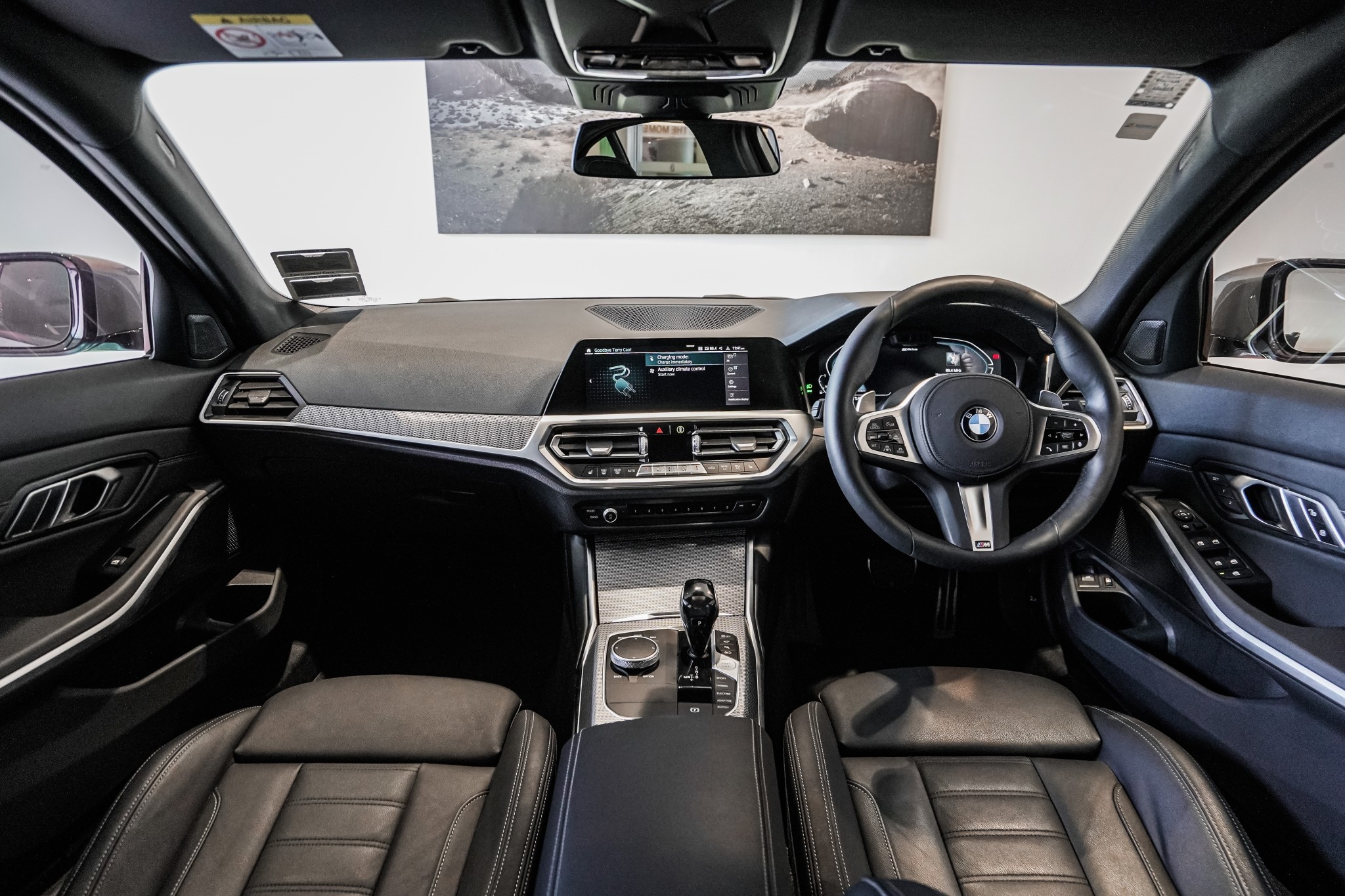 BMW 330e Sedan M-Sport