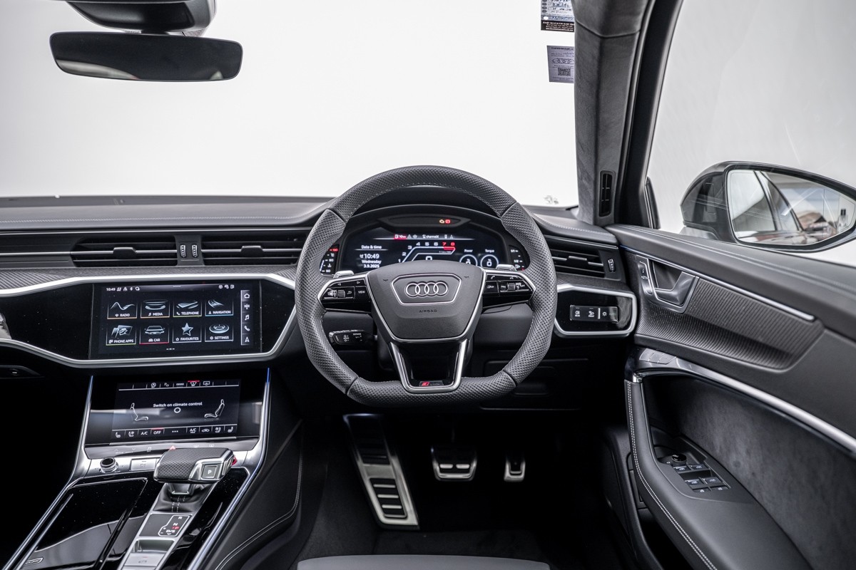 Audi RS6 AVANT PERFORMANCE TFSI