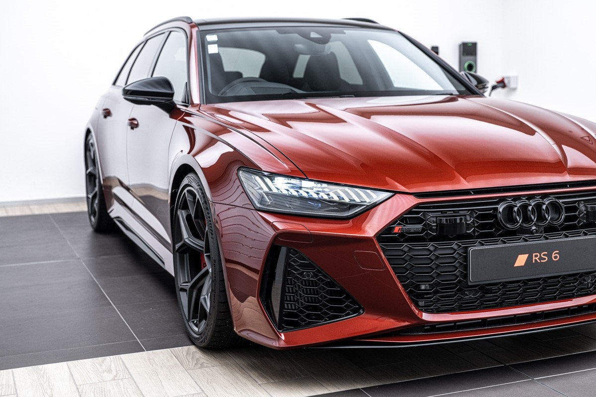 Audi RS6 AVANT PERFORMANCE TFSI