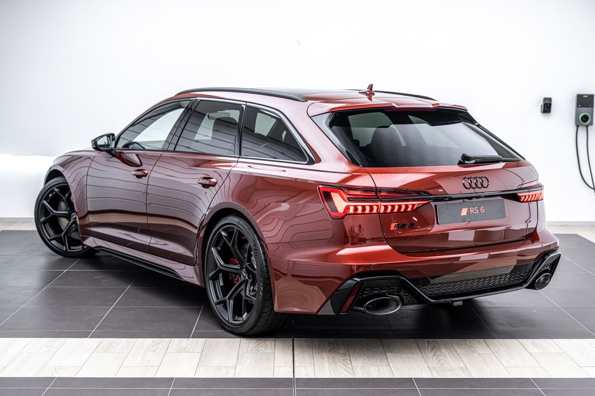 Audi RS6 AVANT PERFORMANCE TFSI