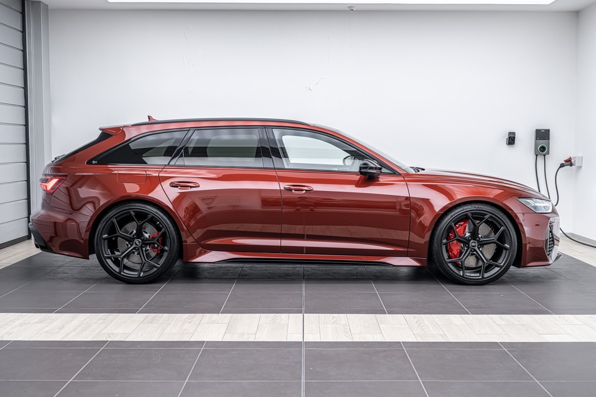 Audi RS6 AVANT PERFORMANCE TFSI