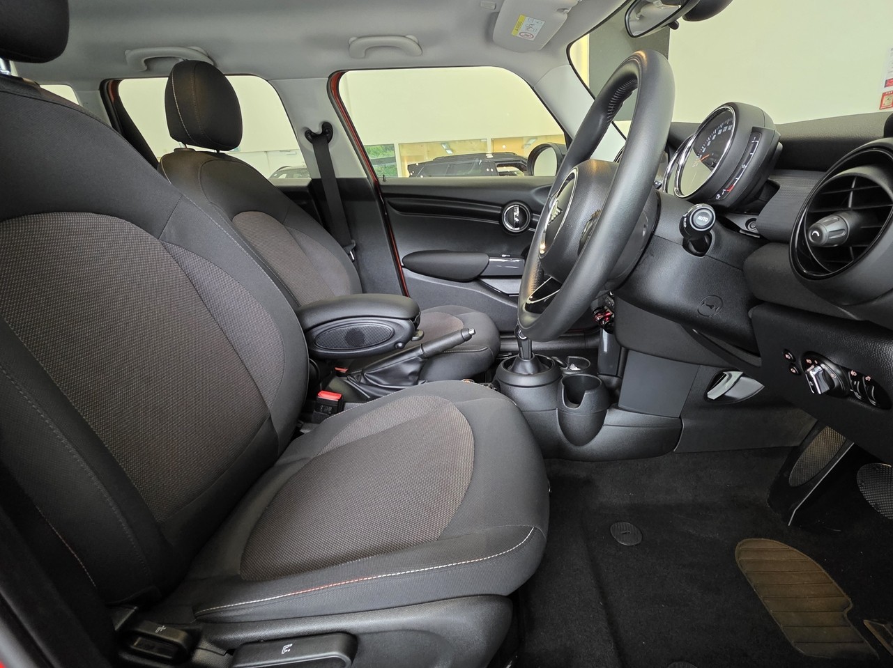 MINI Cooper 5-Dr Hatch Salt