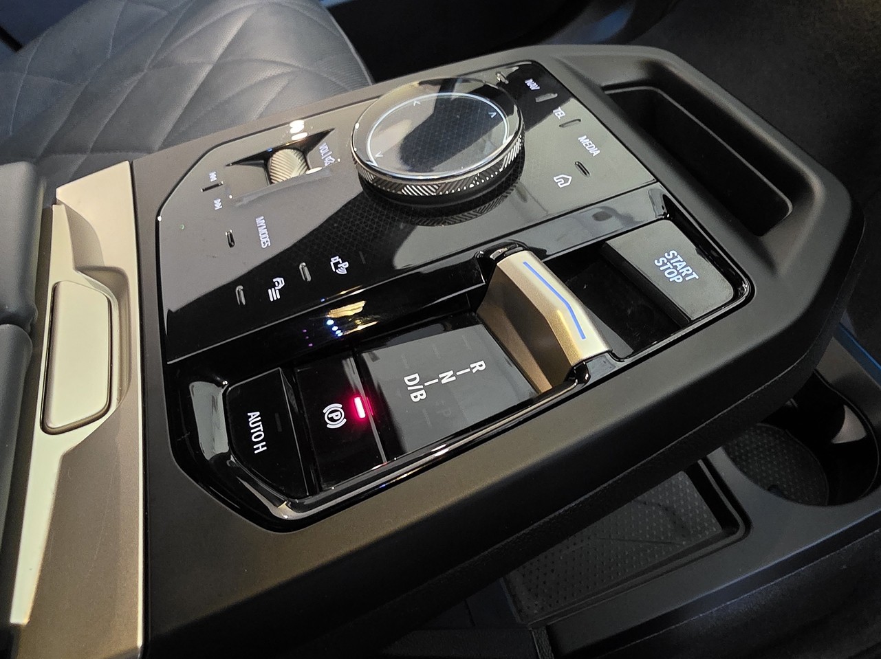 BMW iX 40 Sport xDrive