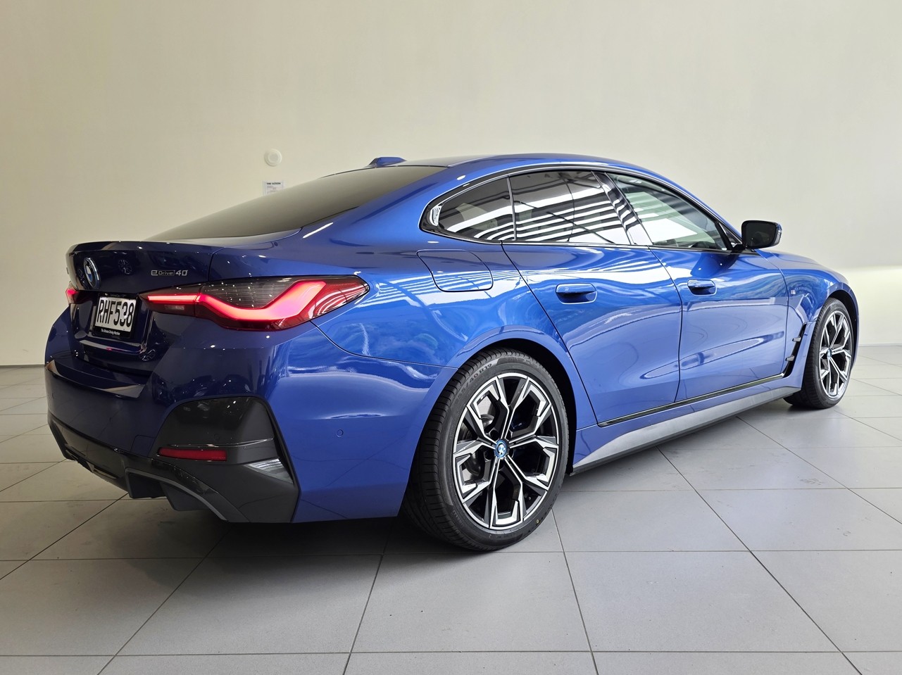 BMW i4 eDrive40