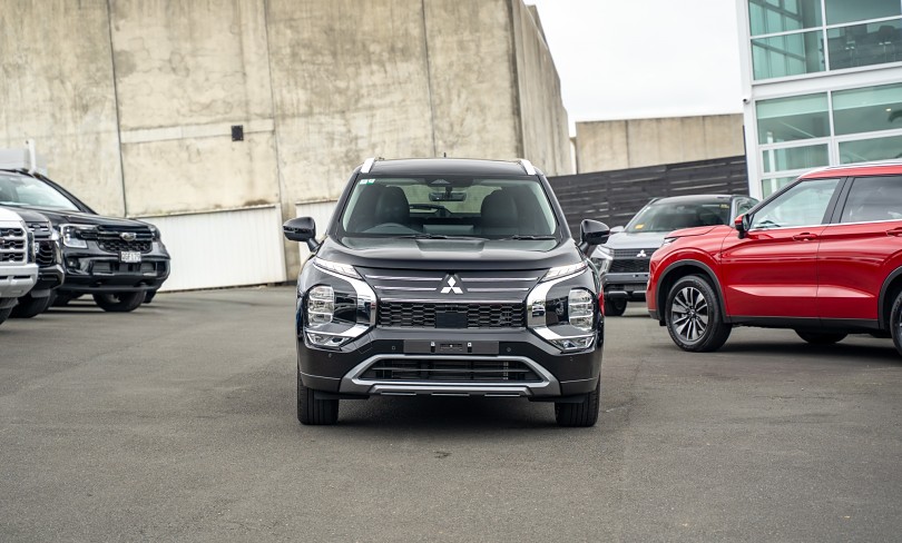 2026 Mitsubishi Outlander 3