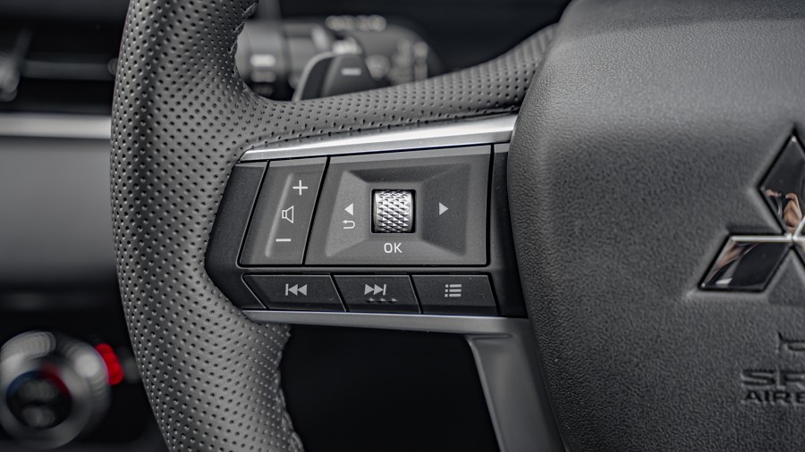 2026 Mitsubishi Outlander 13