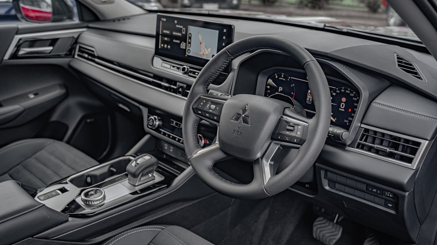 2026 Mitsubishi Outlander 9