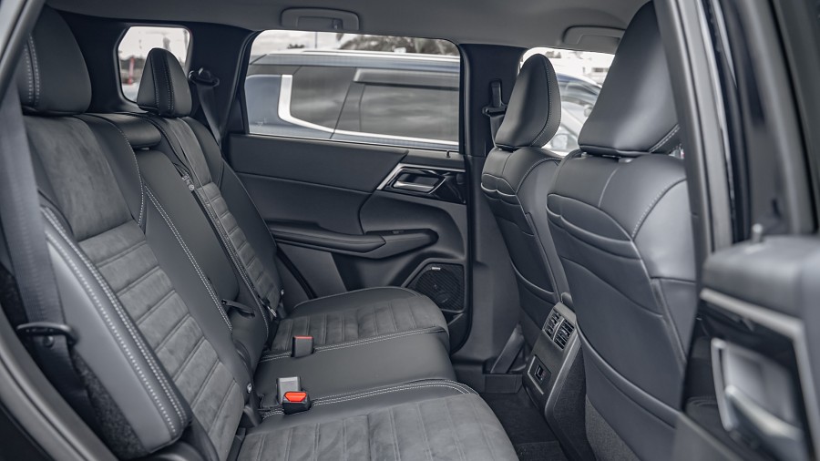 2026 Mitsubishi Outlander 16